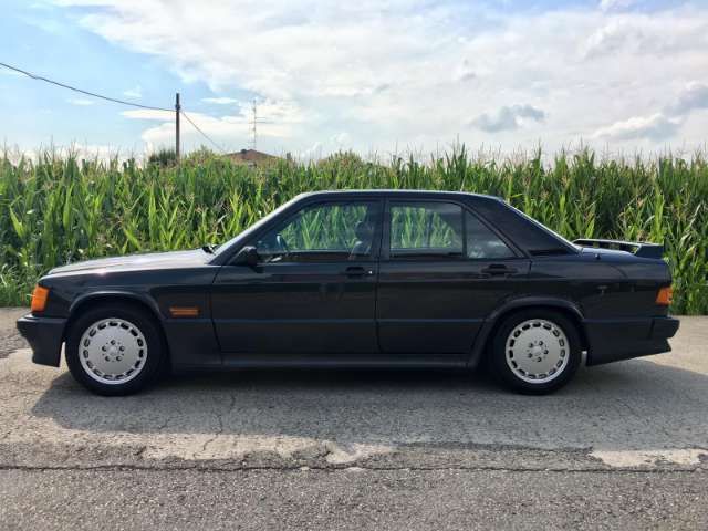 Mercedes-Benz 190 • 1985 • 170,000 km 1