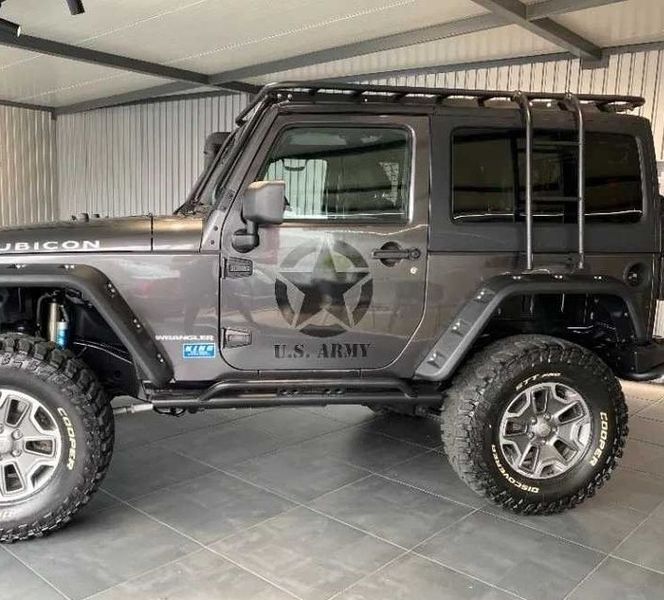 Jeep Wrangler • 2014 • 90,000 km 4