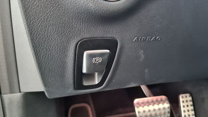 Mercedes-Benz E Cabrio • 2019 • 61,279 km 12