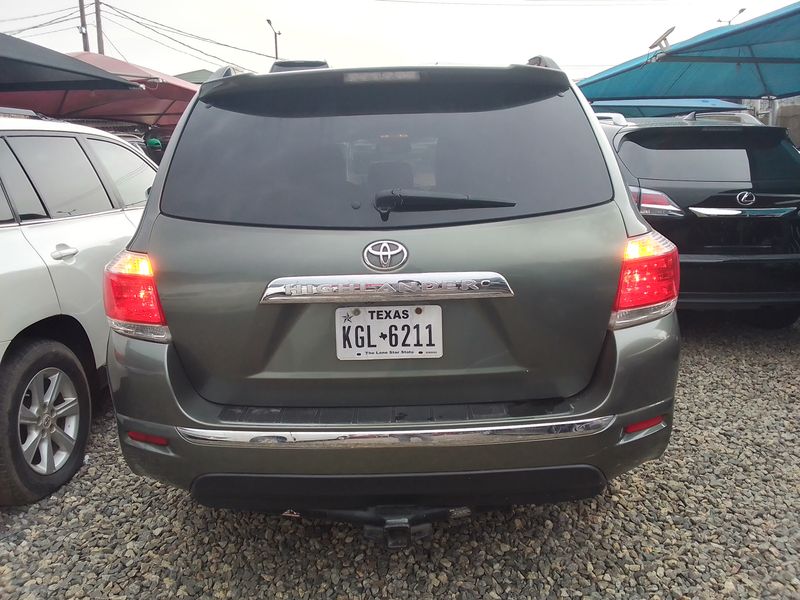 Toyota Highlander • 2013 • 107,000 km 7