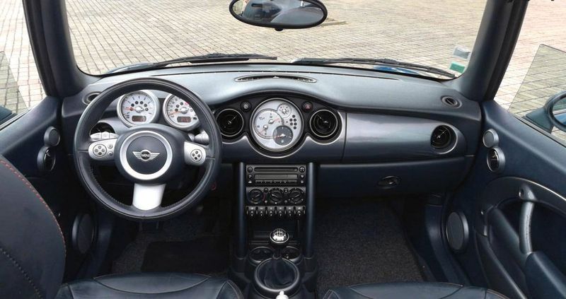 MINI Hardtop 2 Door • 2006 • 90,000 km 4