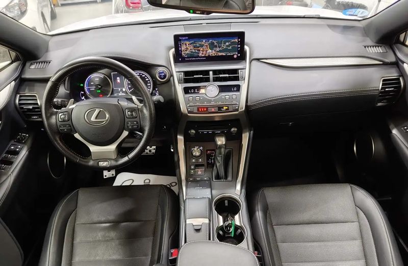 Lexus NX • 2021 • 38,195 km 7