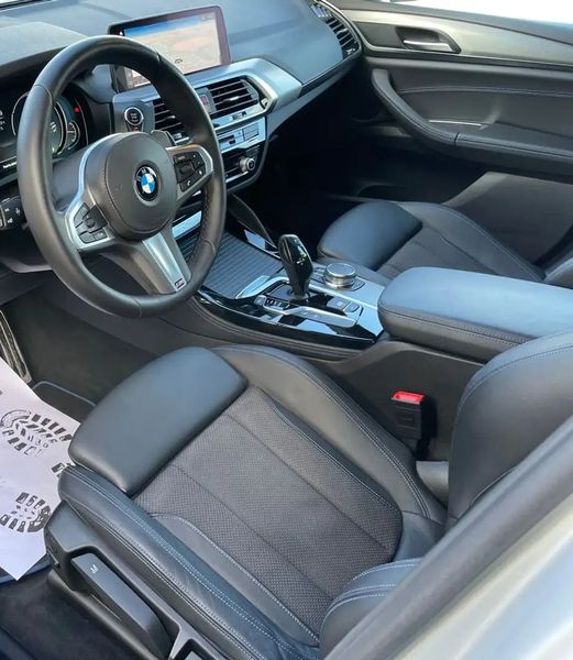 BMW X4 • 2018 • 108,000 km 6