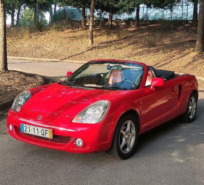 Toyota MR2 • 2000 • 70,000 km 1