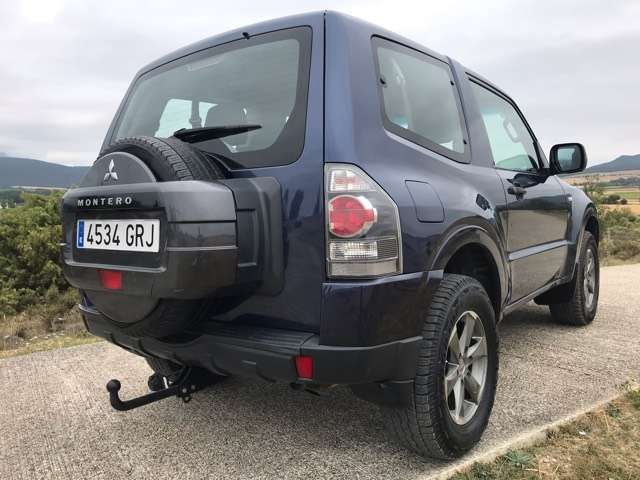 Mitsubishi Montero • 2010 • 229,000 km 4