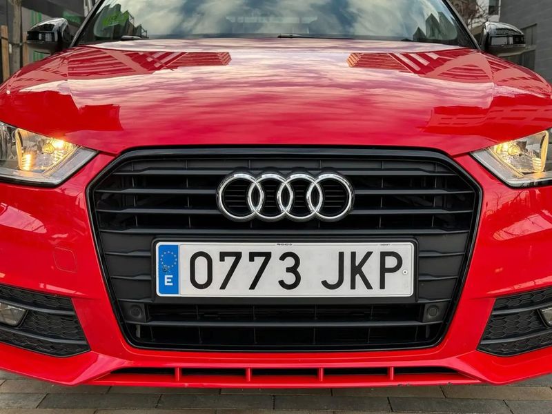 Audi A1 • 2015 • 32,000 km 4