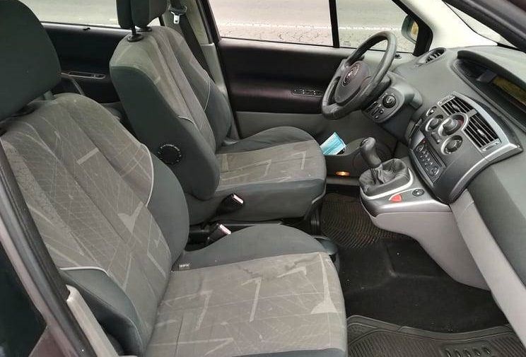 Renault Scénic • 2005 • 79,000 km 7