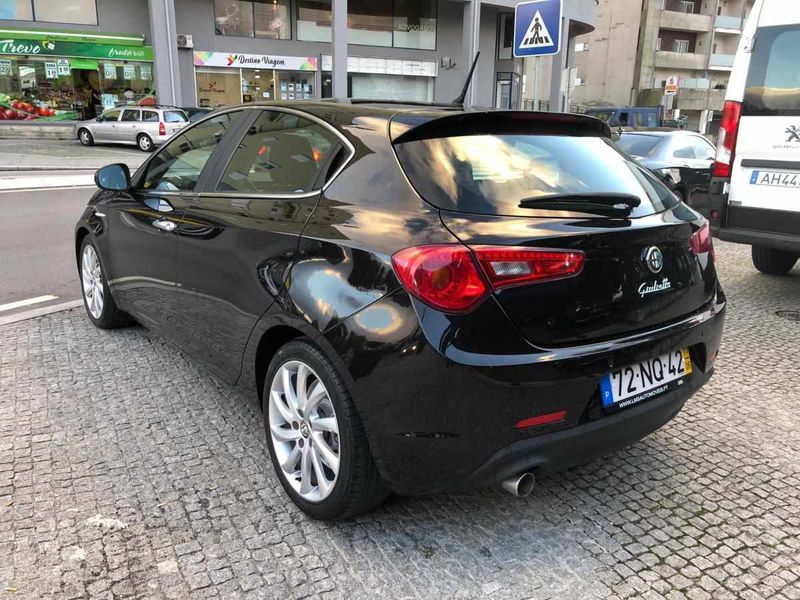 Alfa Romeo Giulietta • 2013 • 116,000 km 1
