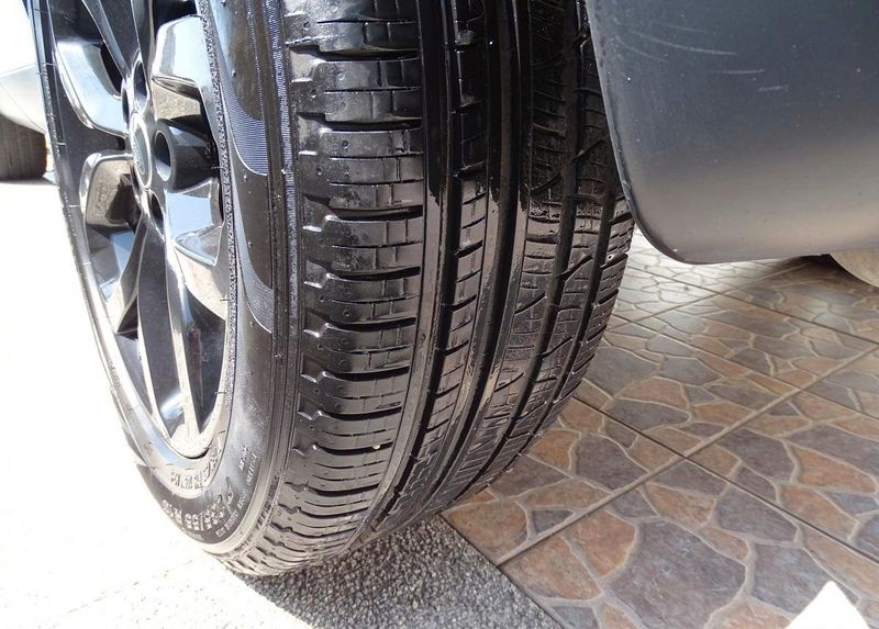 Land Rover Discovery Sport • 2017 • 80,000 km 5