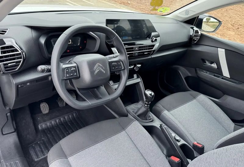 Citroën C4 • 2022 • 27,000 km 12