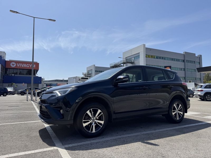 Toyota RAV4 • 2018 • 129,000 km 7