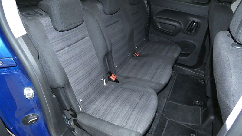 Opel Meriva • 2022 • 26,560 km 9