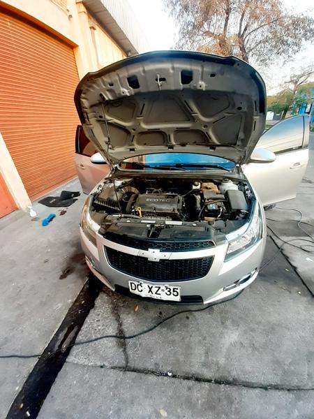 Chevrolet Cruze • 2011 • 145,000 km 2
