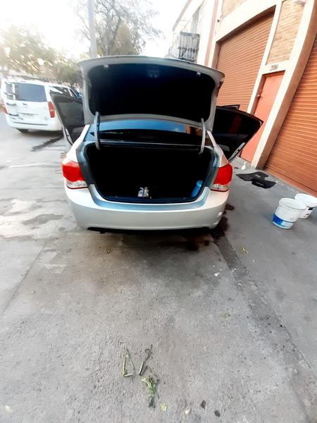 Chevrolet Cruze • 2011 • 145,000 km 4