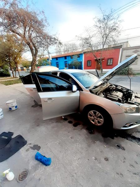 Chevrolet Cruze • 2011 • 145,000 km 9