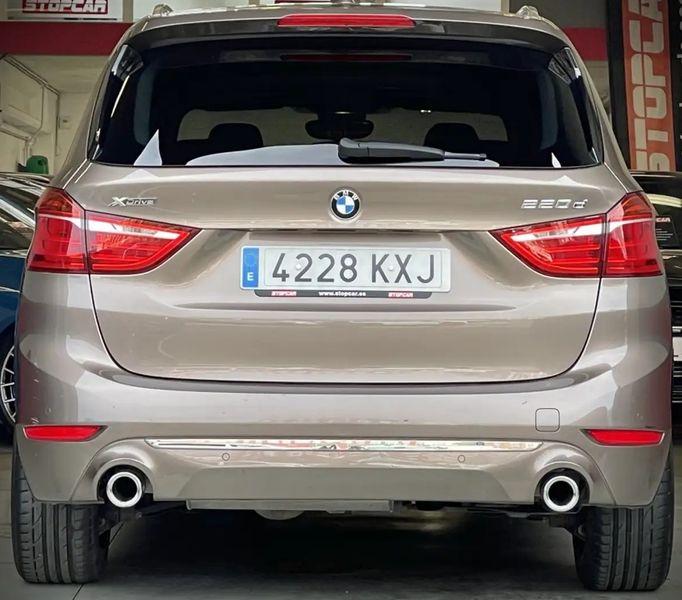 BMW 2 Series • 2019 • 90,000 km 6