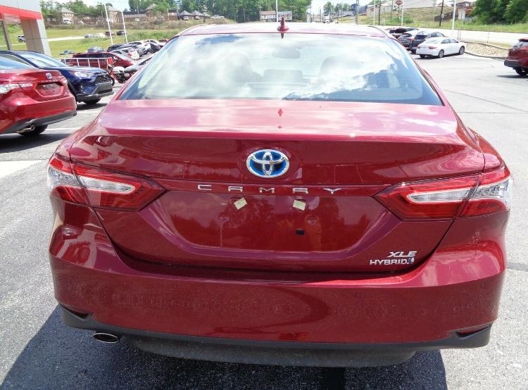 Toyota Camry • 2020 • 2,020 km 5