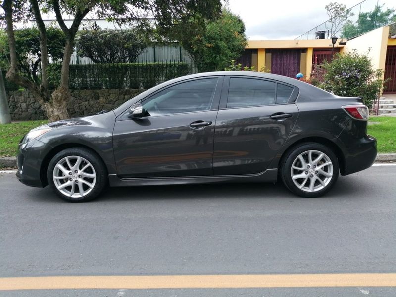 Mazda 3 • 2014 • 92,000 km 3