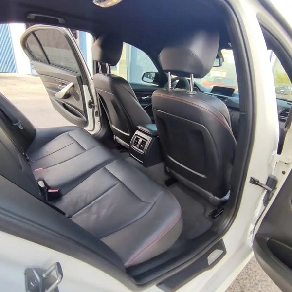 BMW 328i • 2013 • 115,500 km 2