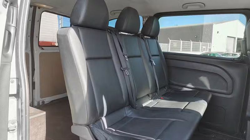 Mercedes-Benz 115 • 2019 • 120,138 km 8