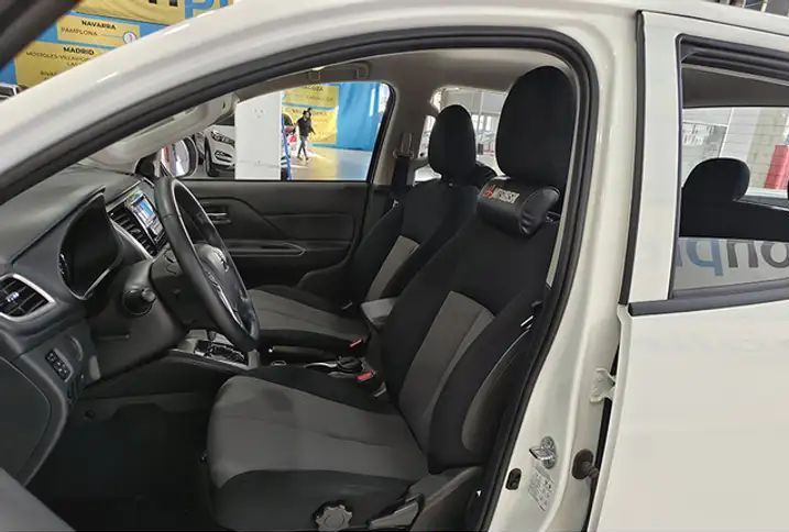 Mitsubishi L200 • 2022 • 32,000 km 9