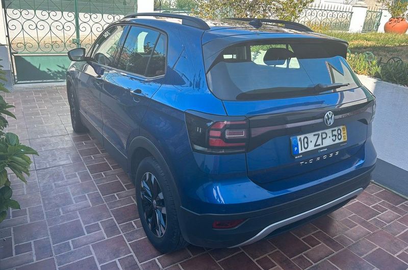 Volkswagen T-Cross • 2019 • 40,000 km 2