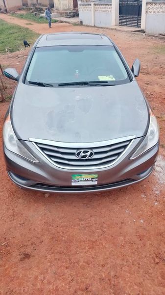 Hyundai Sonata • 2011 • 10,000 km 1