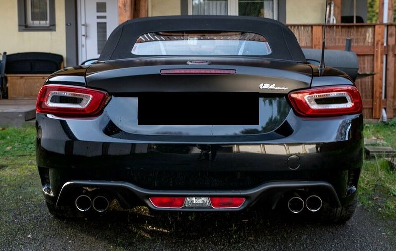 Fiat 124 Spider • 2019 • 42,500 km 5