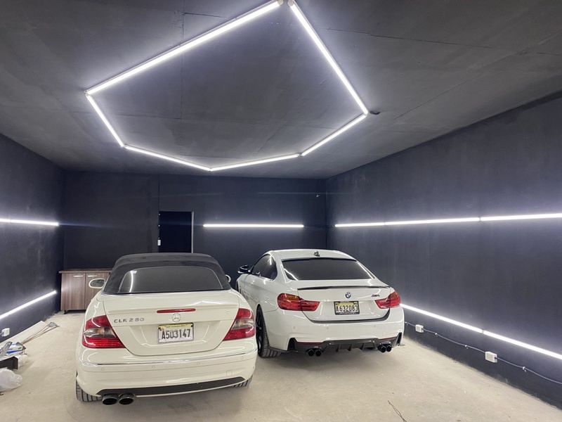 BMW M4 • 2014 • 30,000 km 24