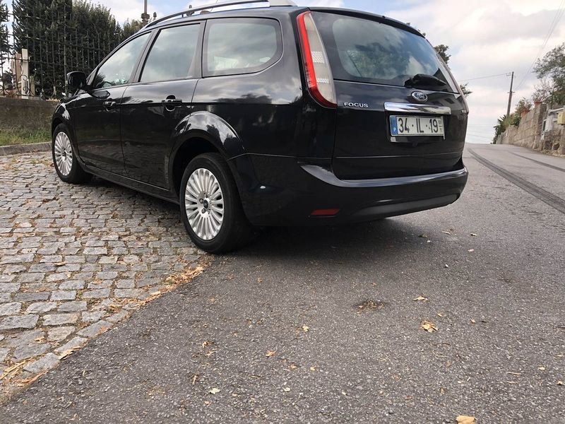 Ford Focus • 2009 • 200,000 km 2