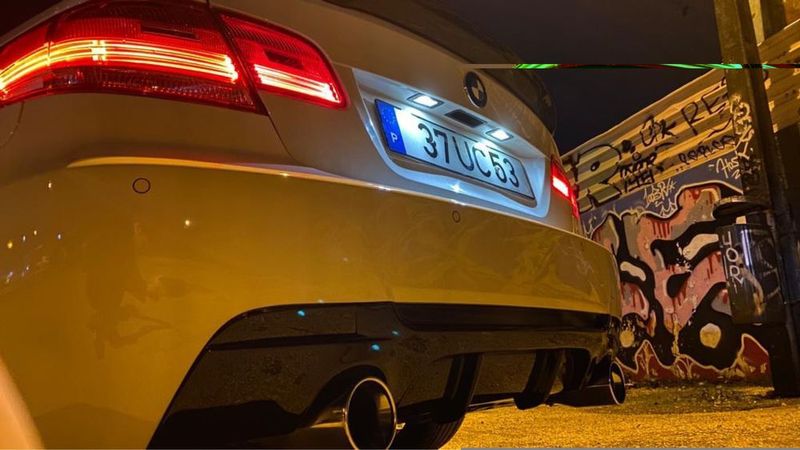 BMW 328i • 2010 • 179,000 km 3