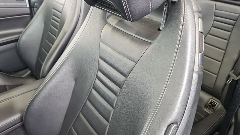 Mercedes-Benz E Cabrio • 2019 • 61,279 km 2