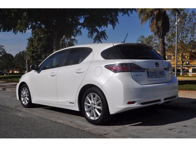 Lexus CT • 2013 • 132,000 km 9
