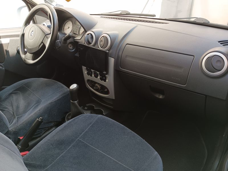 Renault Logan • 2011 • 130,700 km 5