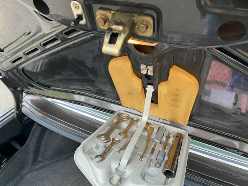 BMW 5 Series • 1986 • 116,470 km 10