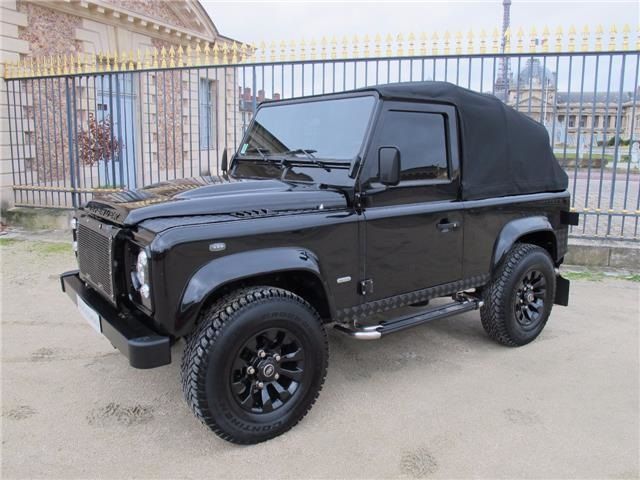 Land Rover Defender • 2012 • 85,000 km 1
