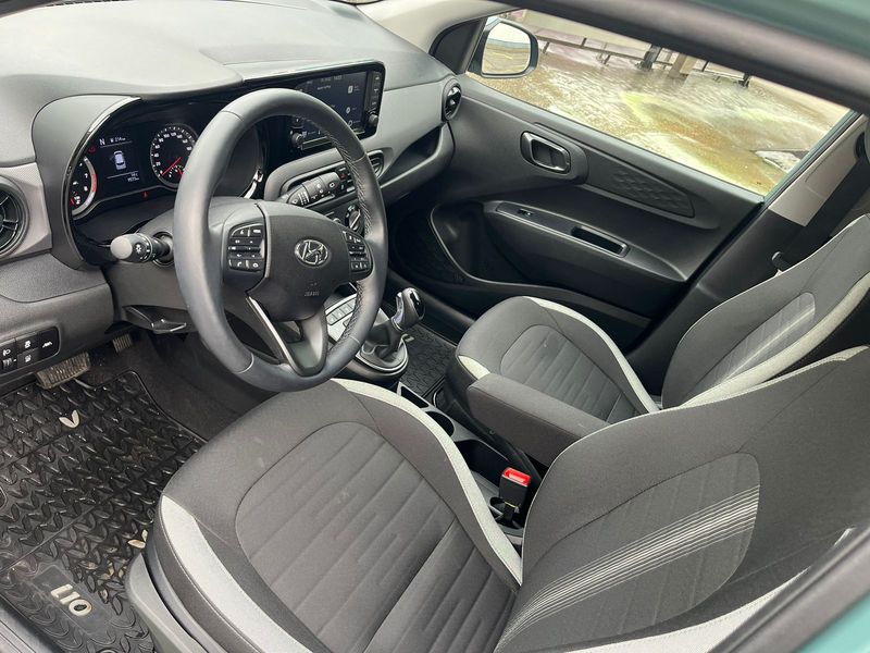 Hyundai i10 • 2023 • 9,600 km 4