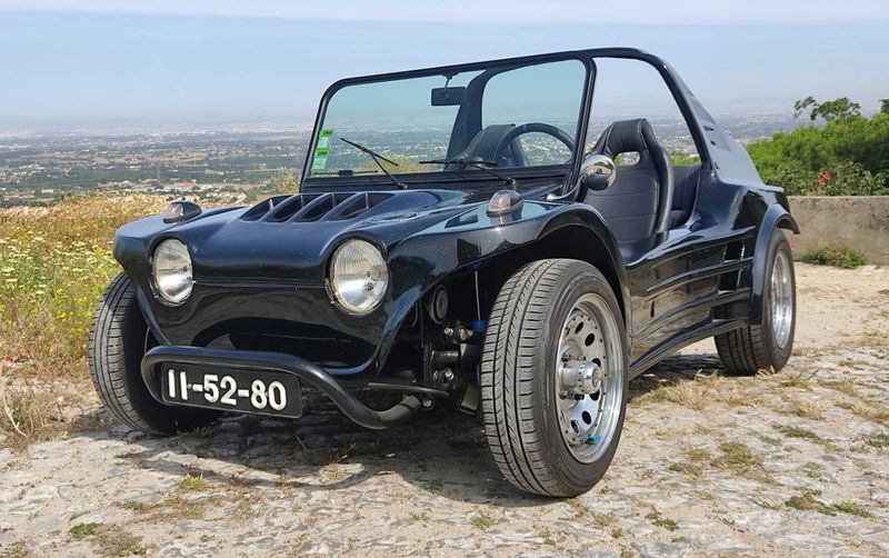 Volkswagen Beetle Convertible • 2002 • 27,600 km 2