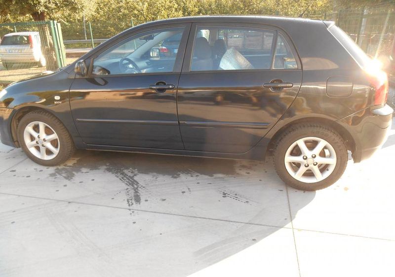 Toyota Corolla • 2002 • 169,999 km 2