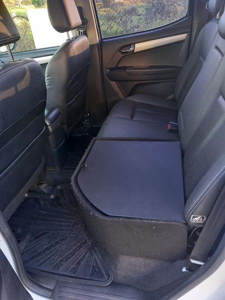 Isuzu D-MAX • 2018 • 88,000 km 8