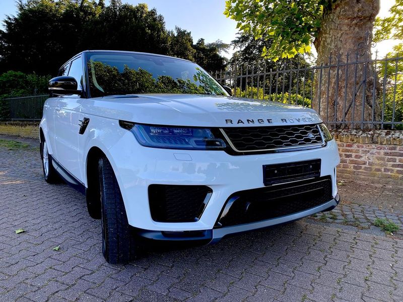 Land Rover Range Rover Sport • 2018 • 94,000 km 1
