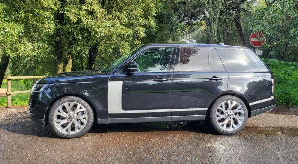 Land Rover Range Rover • 2018 • 125,000 km 2
