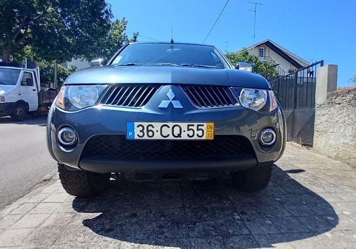Mitsubishi L200 Pick up • 2006 • 209,795 km 1