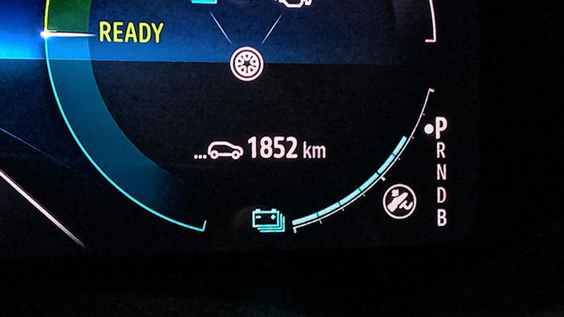 Renault Clio • 2023 • 10,831 km 17