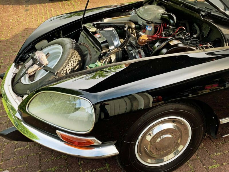 Citroën DS3 • 1968 • 90,786 km 7