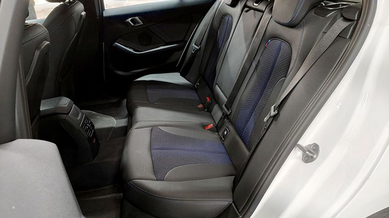 BMW 1 Series • 2023 • 37,022 km 12