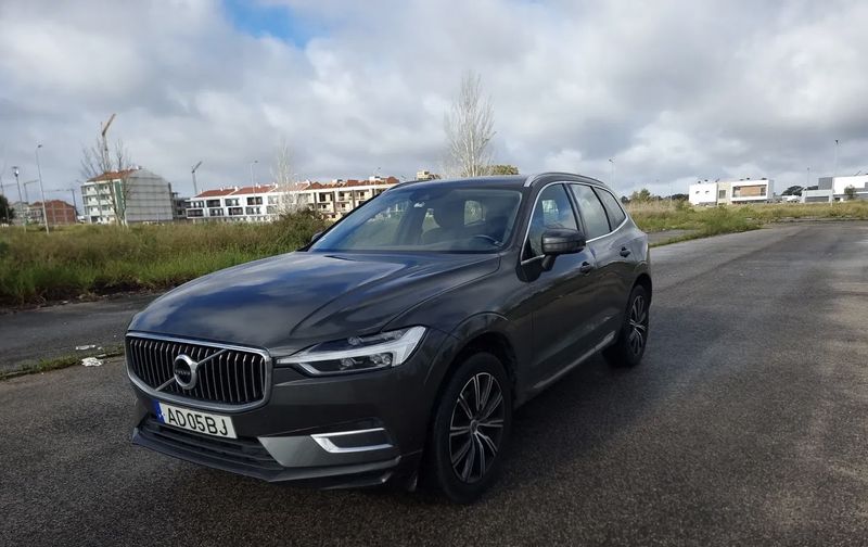 Volvo XC60 • 2020 • 90,000 km 1