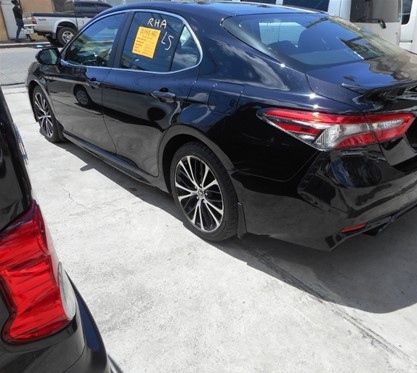 Toyota Camry • 2022 • 30,000 km 3