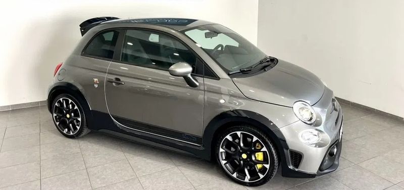 Fiat 500 • 2023 • 450 km 3