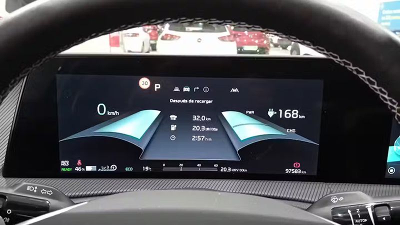 Kia Soul EV • 2022 • 97,583 km 11